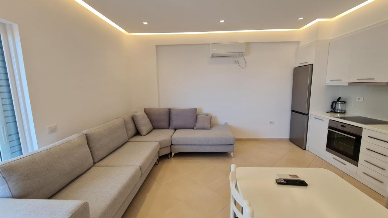 Sea And City View Apartment Саранде Екстериор снимка