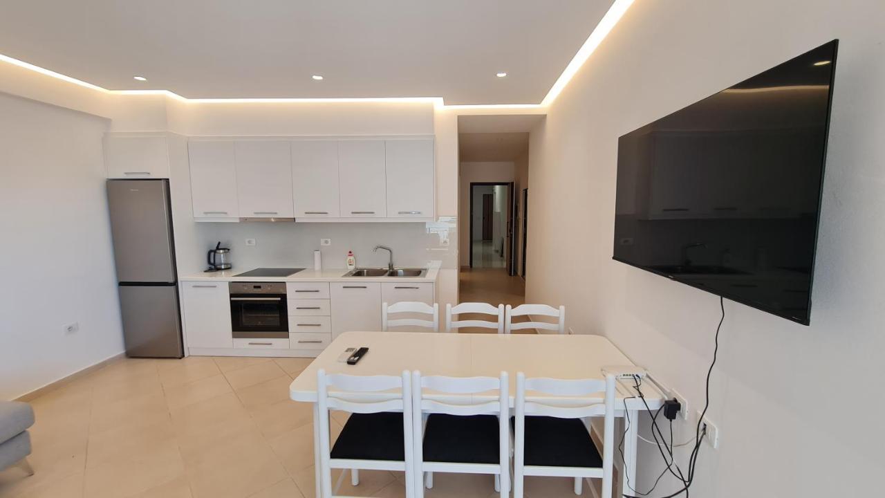Sea And City View Apartment Саранде Екстериор снимка