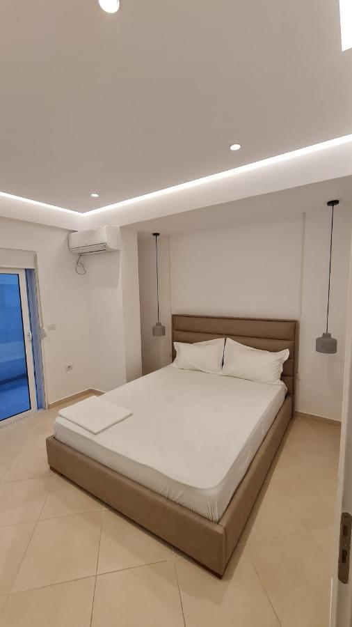 Sea And City View Apartment Саранде Екстериор снимка