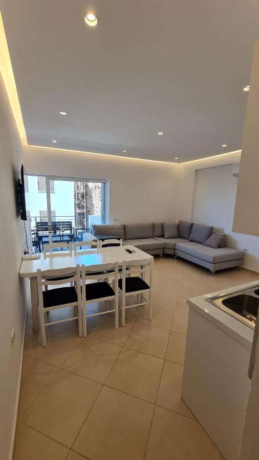 Sea And City View Apartment Саранде Екстериор снимка