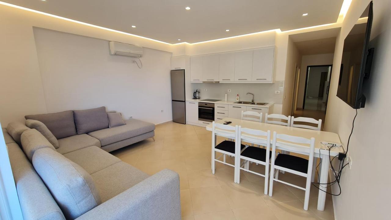 Sea And City View Apartment Саранде Екстериор снимка